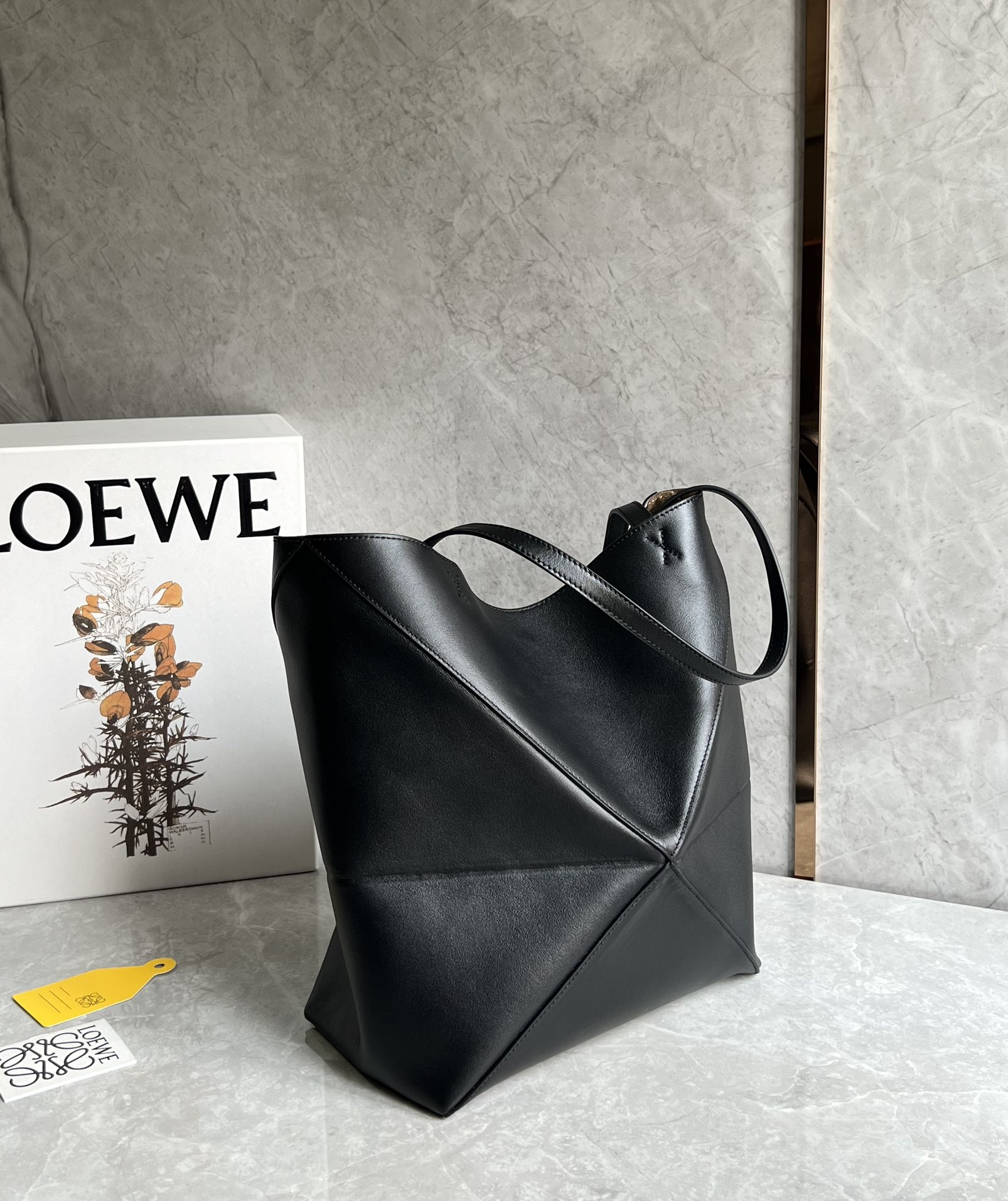 Loewe Medium Puzzle Fold Tote in Shiny Calfskin Black